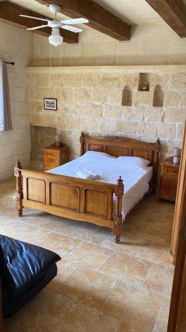 Apartment Charming In With Pool, Gozo-tripinngozo